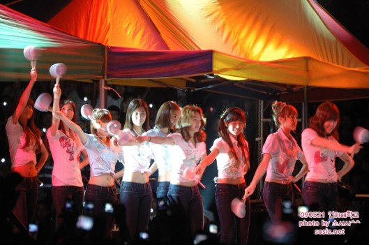 SNSD at Inha University SNSD at Inha University