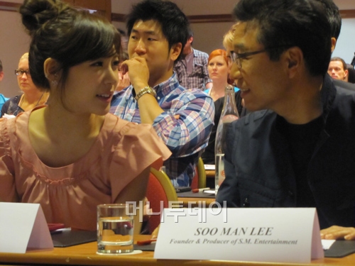 tumblr_lmmm98xm2e1qc9i5yo1_500