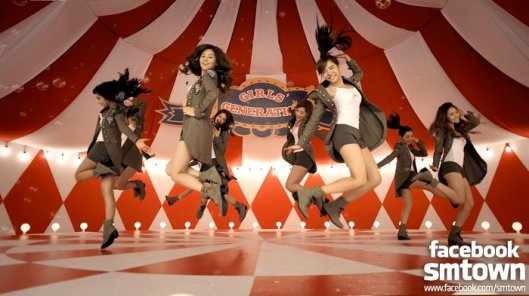 551983_431256683583838_1406063907_n