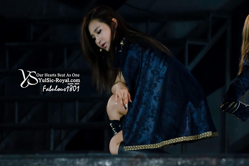 tumblr_mehiyvvUIl1r2xhr2o1_500