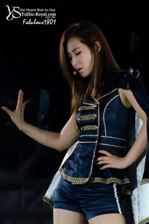 tumblr_mehiyvvUIl1r2xhr2o3_500