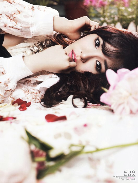 snsd tiffany ceci 11